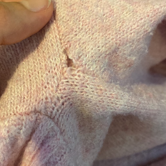 SILENCE + NOISE URBAN OUTFITTERS PINK SHOULDERLESS SWEATER - Picture 7 of 8